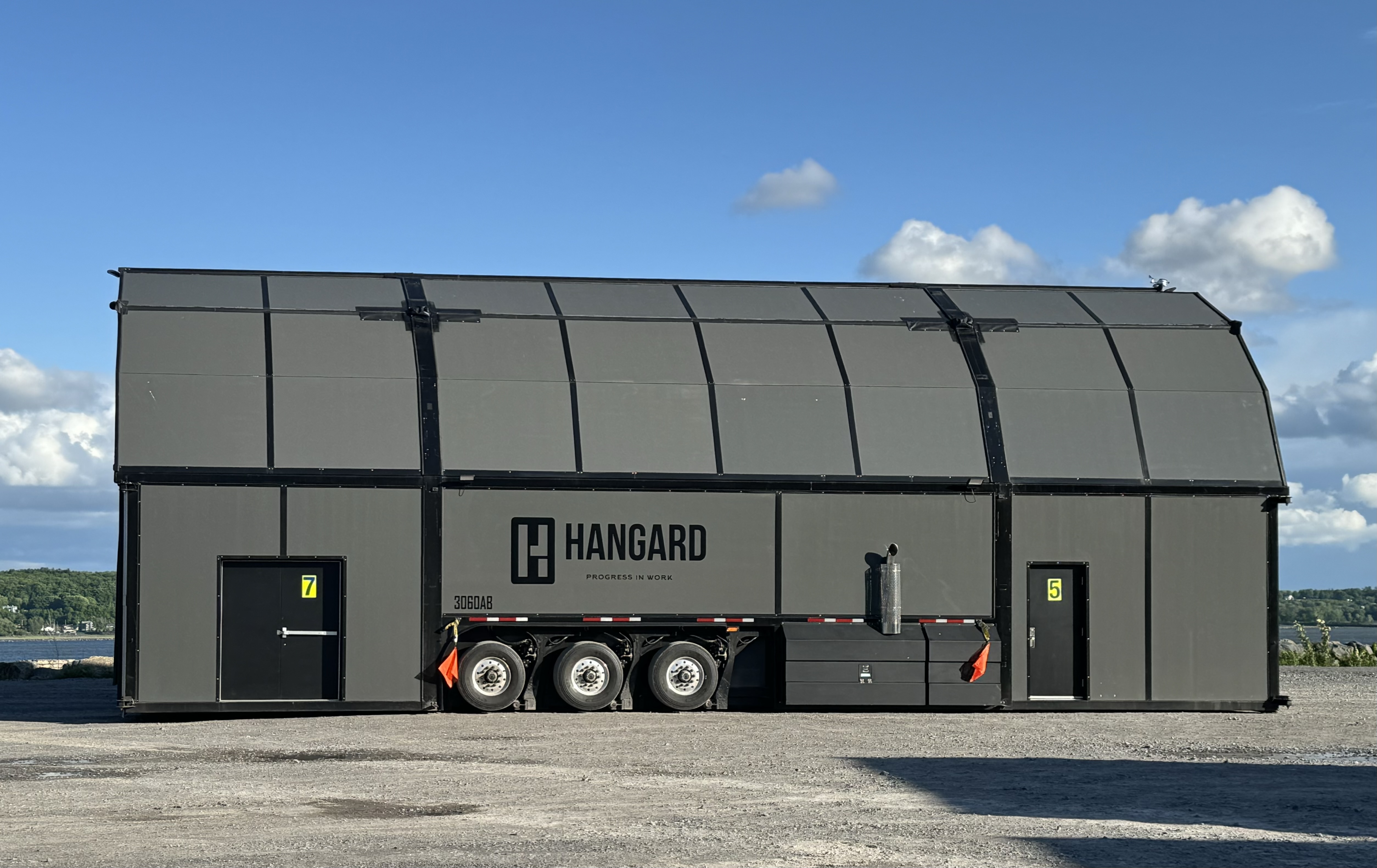 Hangard — atelier industriel portable